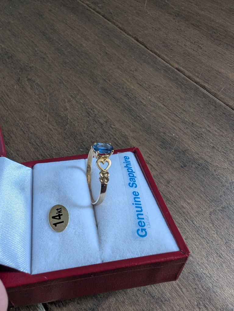 Brand New 14K Yellow Gold Sapphire Ring For Sale - photo 5