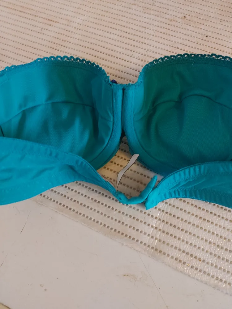 La Senza Teal Strapless Bra - Size 38B image indicator(3)