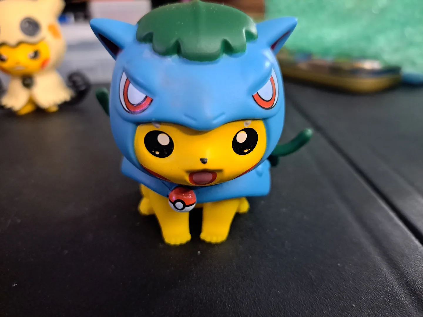 (READ DESCRIPTION) Pokemon Pikachu cosplay action figure set 3in image indicator(4)