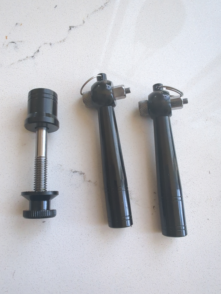 Anti-theft seat post skewer