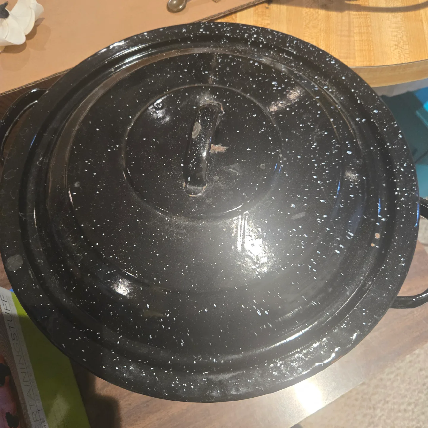 Black Enamel Stock Pot with Lid & Rack – Great for Canning! image indicator(3)