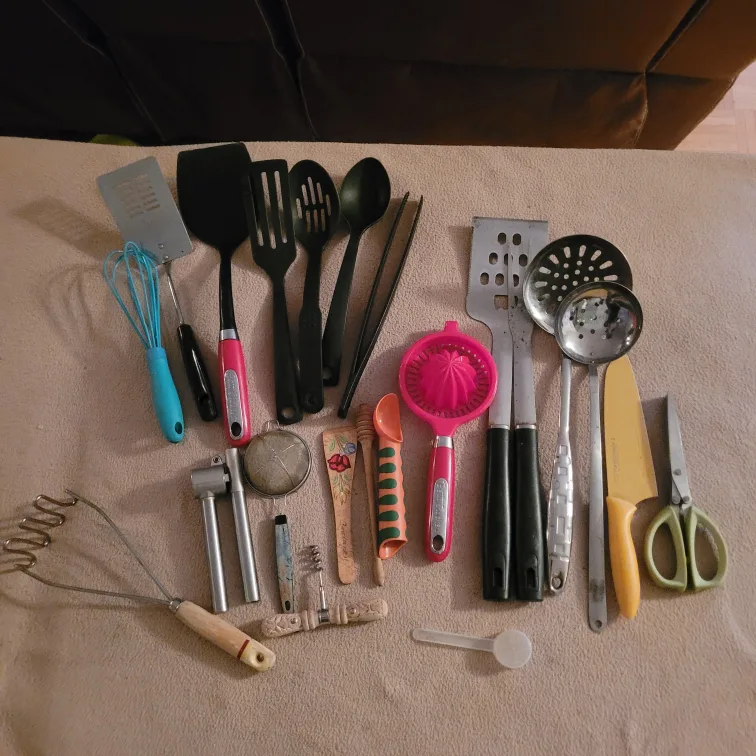 Assorted Kitchen Utensils🥕 thumbnail