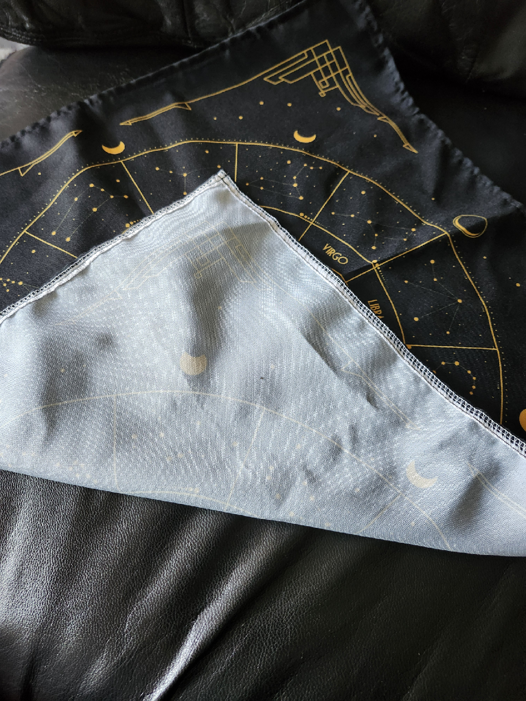 #FREE Zodiac Print , Black & Gold - photo 2
