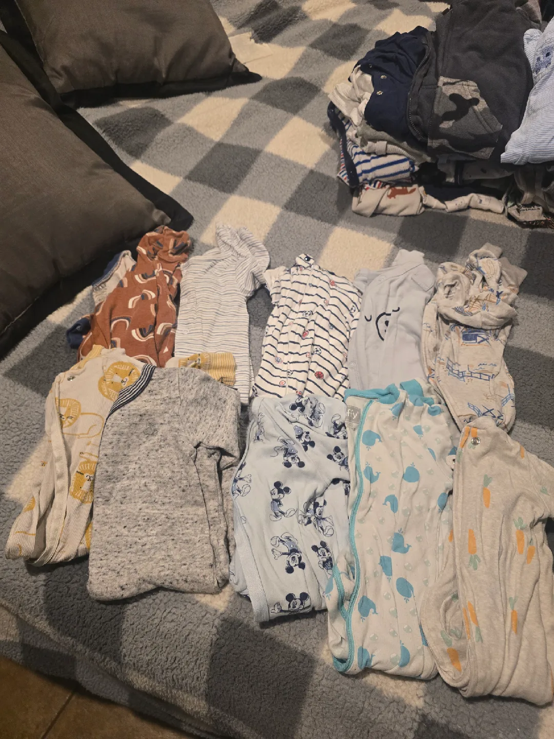 baby 3 to 6 month sleepers image indicator(6)