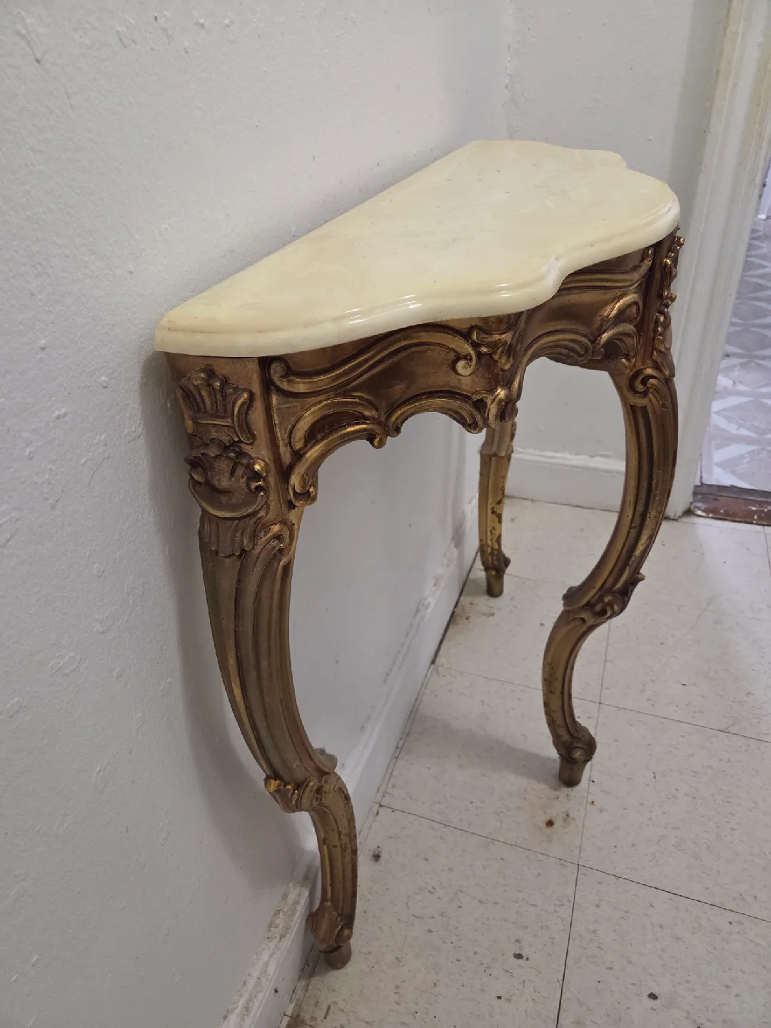 Vintage Gold Console Table with Marble Top 🥕 (price negotiable) image indicator(3)