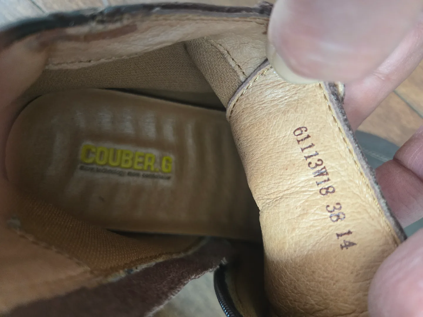 Couber.G Brown Leather Ankle Boots - Size 8 image indicator(3)