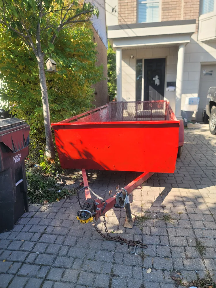 Utility trailer thumbnail