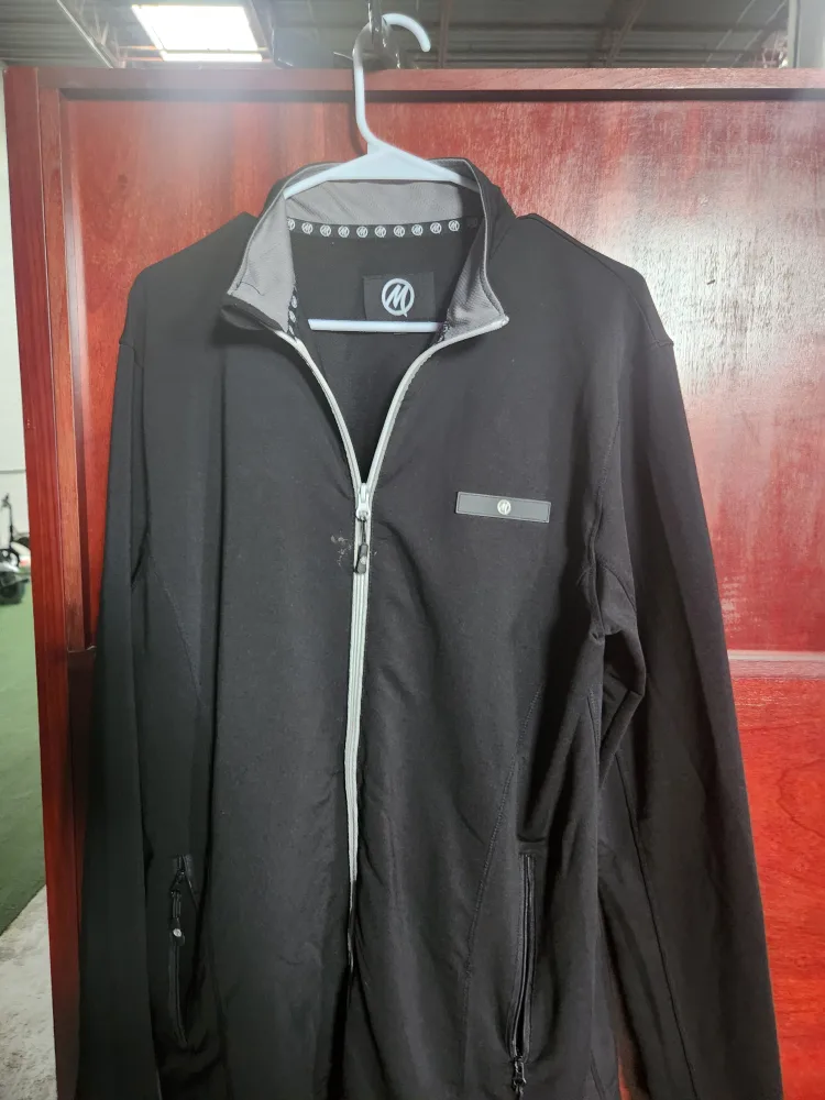 MQ Black Jacket image indicator(4)