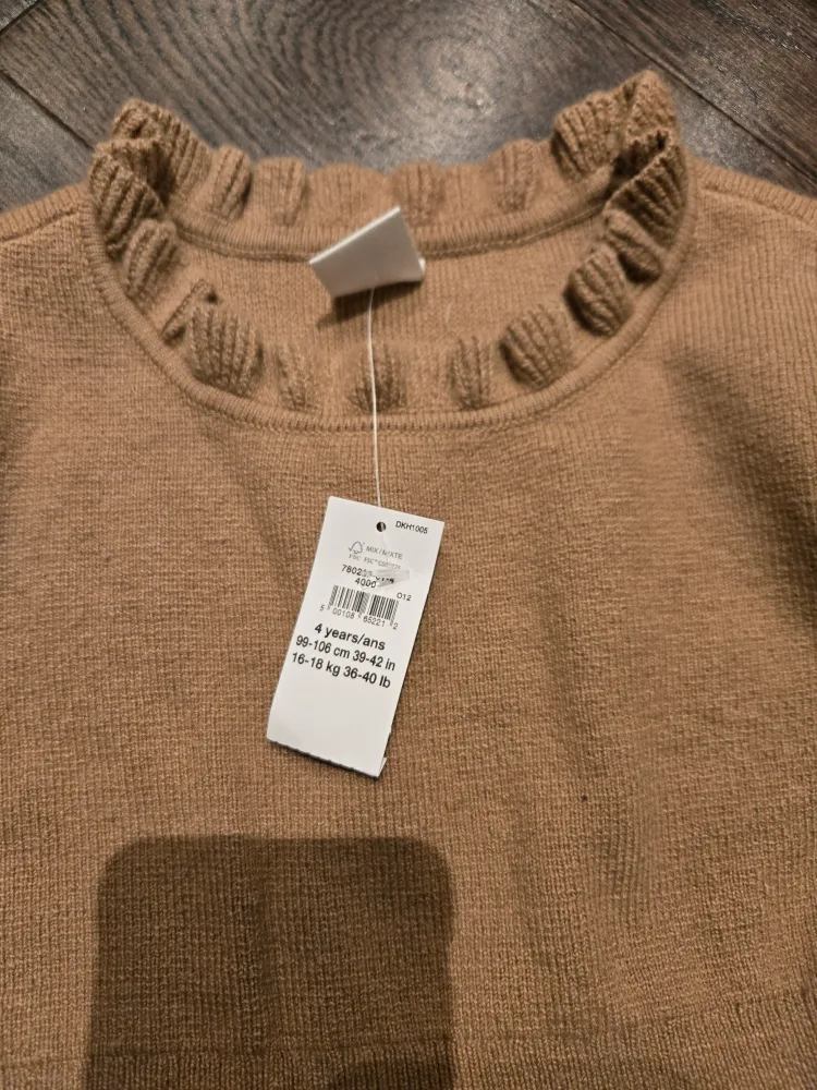 New Gap Kids Sweater Dress - Size 4T image indicator(3)