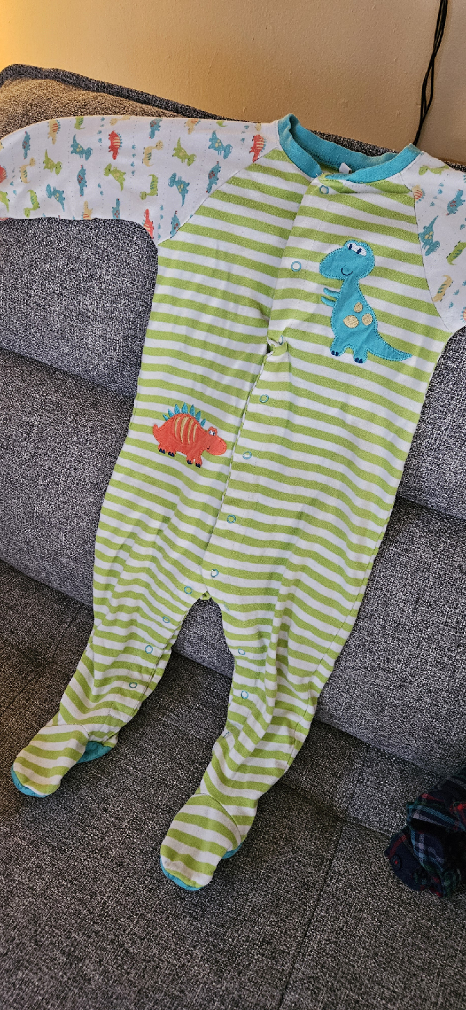 Pekkle 18M & Carter's 3-6M Baby Sleepers - photo 4