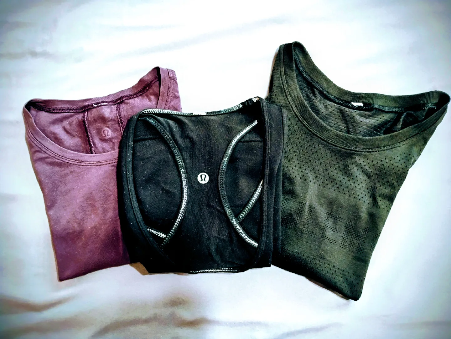 Lululemon Tank Top Bundle thumbnail