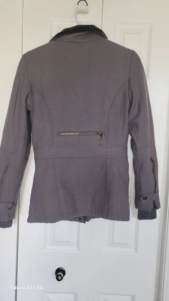Girls junior Groggy Grey Jacket - Size M/M image indicator(3)