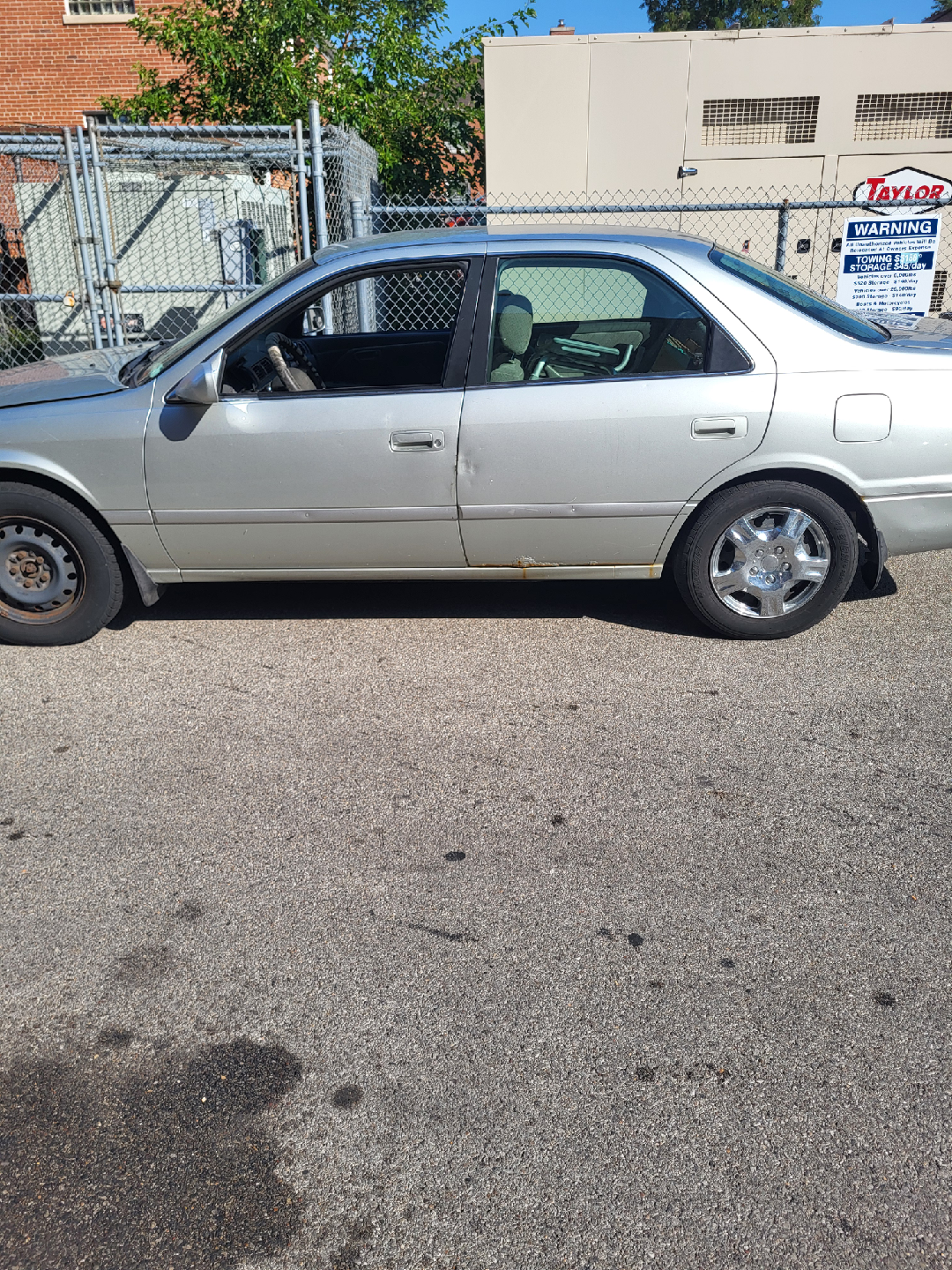2000 Toyota camry LE , 2.2l , 4 cyl. - photo 3