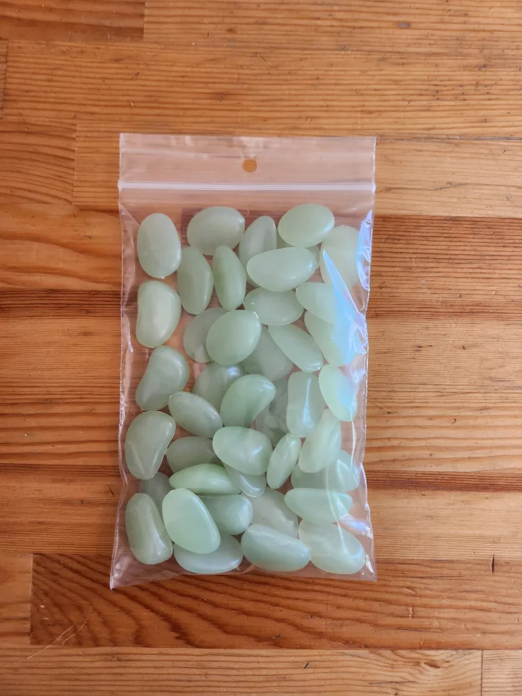 Jade Green Garden Pebbles - Plastic 🥕 thumbnail