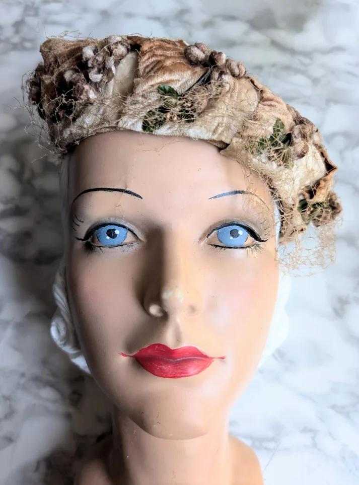 Vintage Floral Velvet Autumn Hat thumbnail