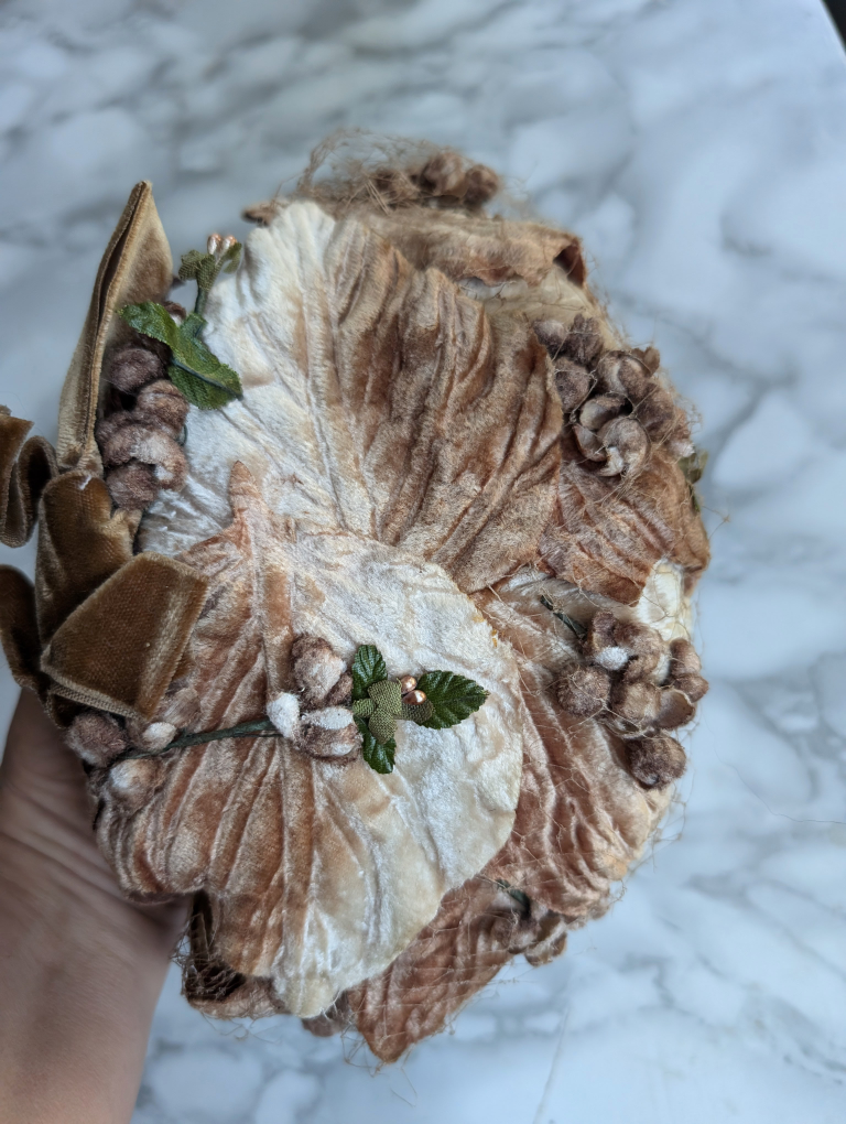 Vintage Floral Velvet Autumn Hat - photo 2