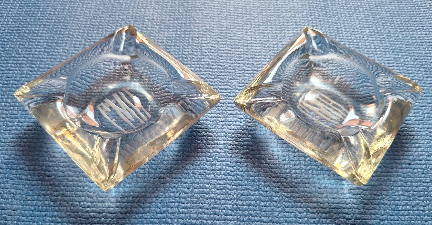 Vintage MCM Glass  Ashtrays - Set of 2 image indicator(3)