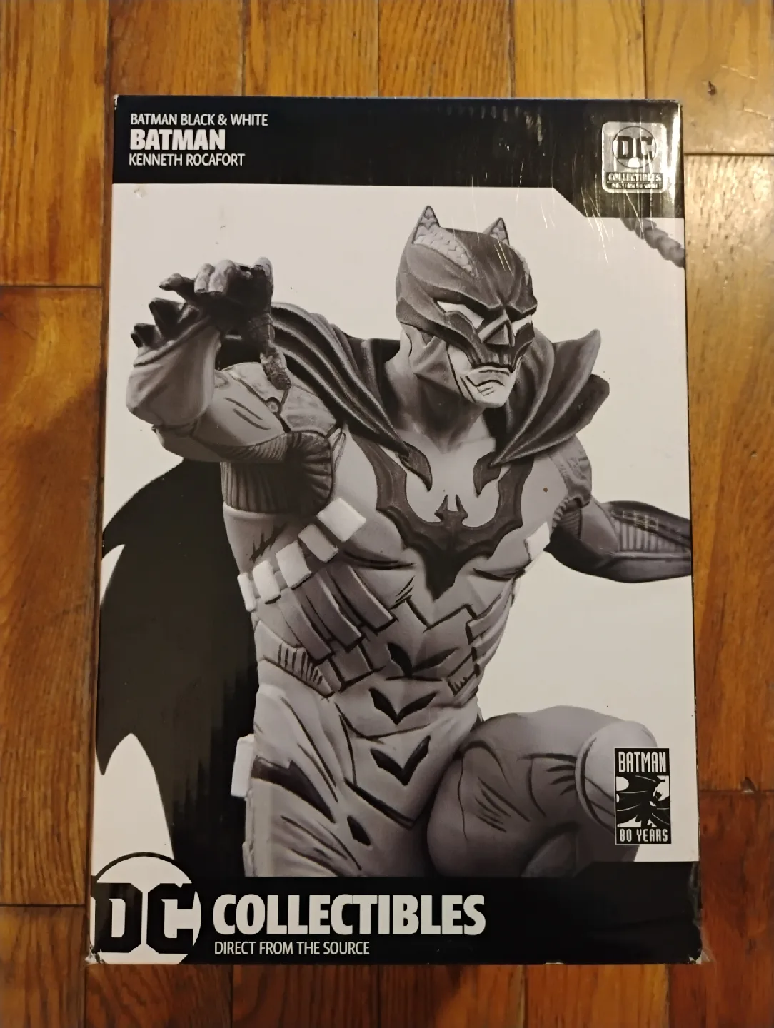 DC Collectibles Batman Black & White Kenneth Rocafort