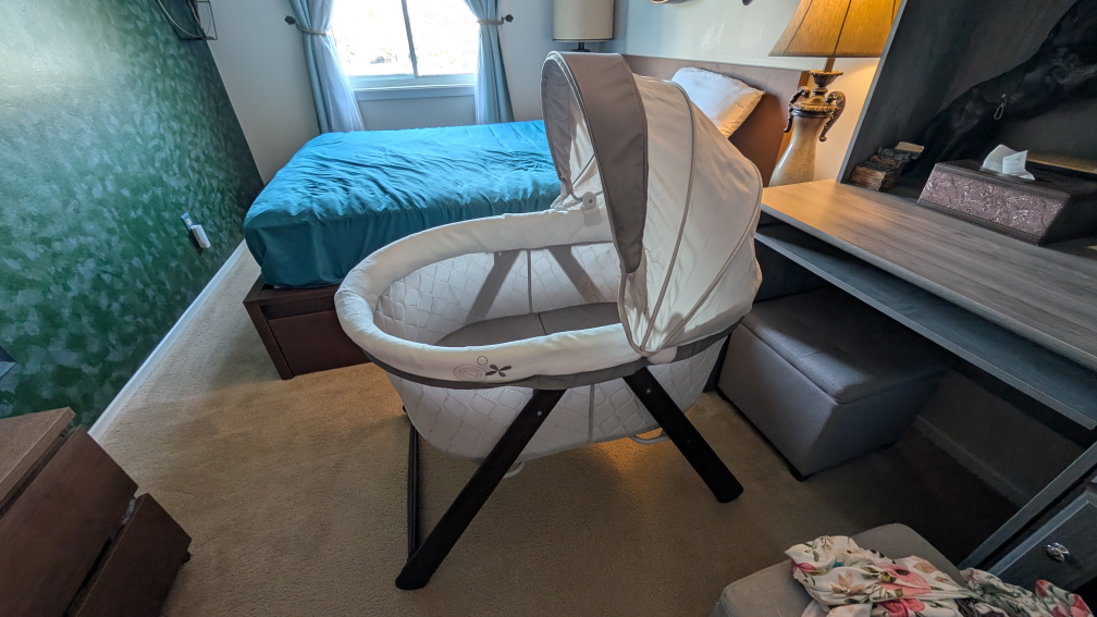 Bassinet with Canopy - photo 2