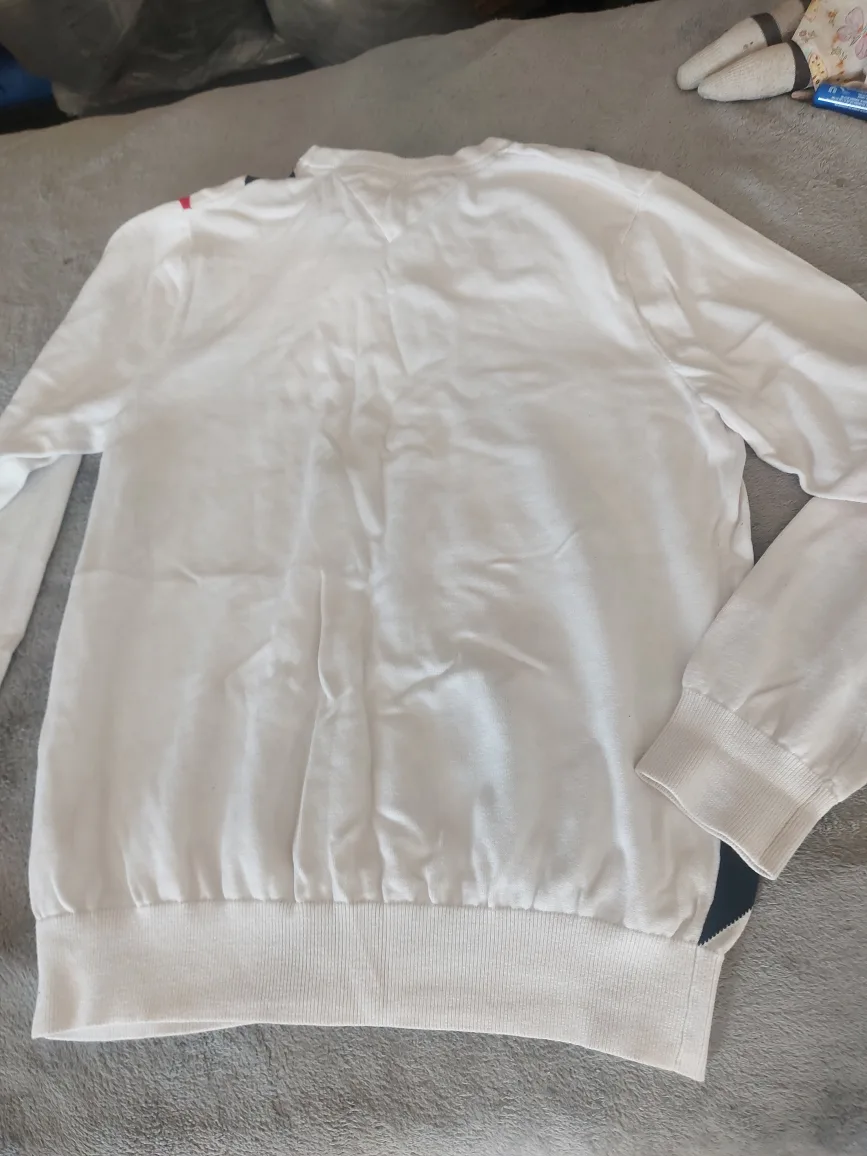 **"TOMMY HILFIGER" THIN-COTTON SHIRT/SWEATER** image indicator(5)