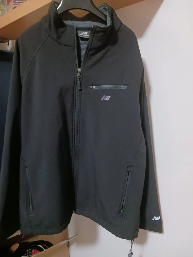 New Balance Black Jacket thumbnail
