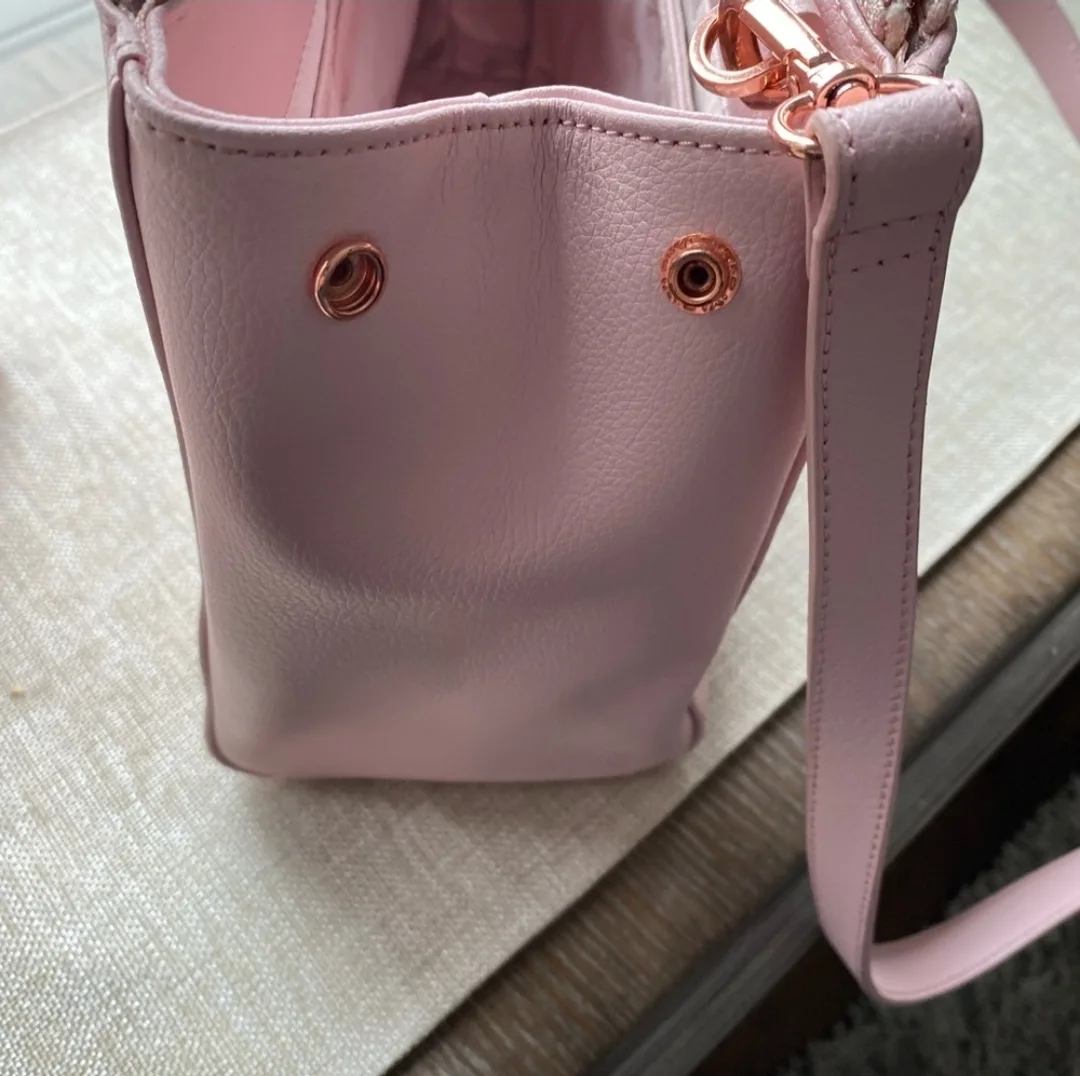 Ted Baker Crossbody Bag image indicator(3)