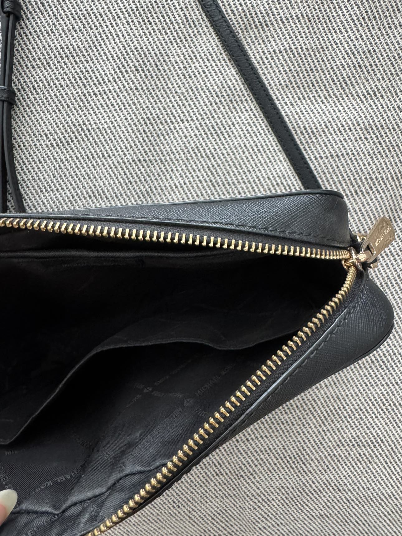 Michael Kors Purse - photo 2