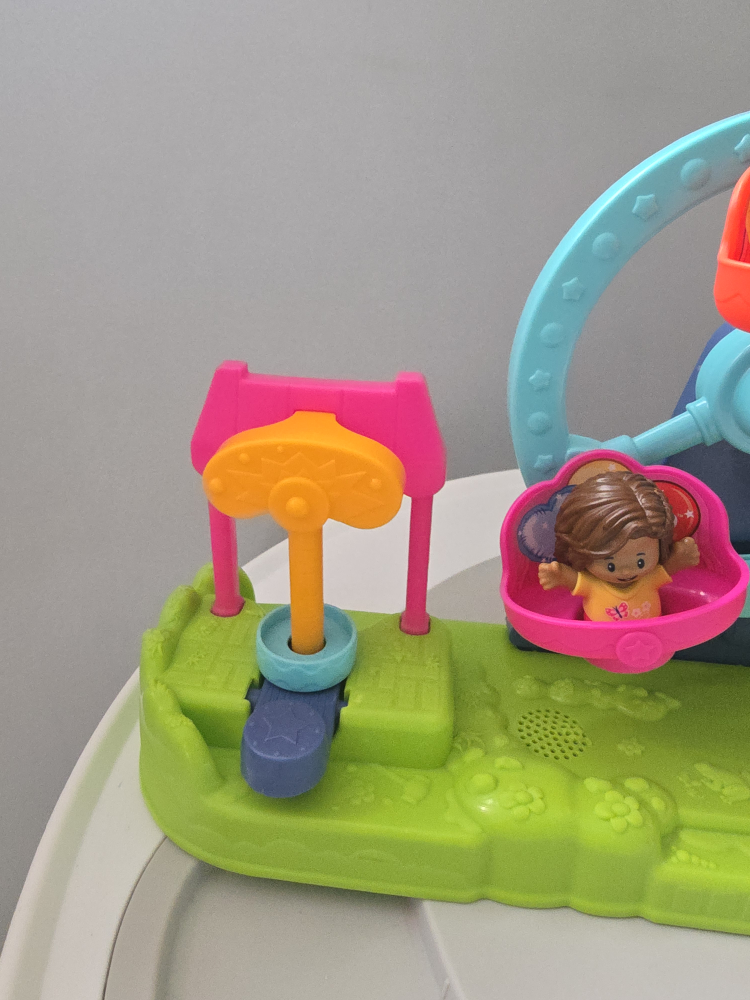 Fisher-Price Little People Carnival Playset - photo 5