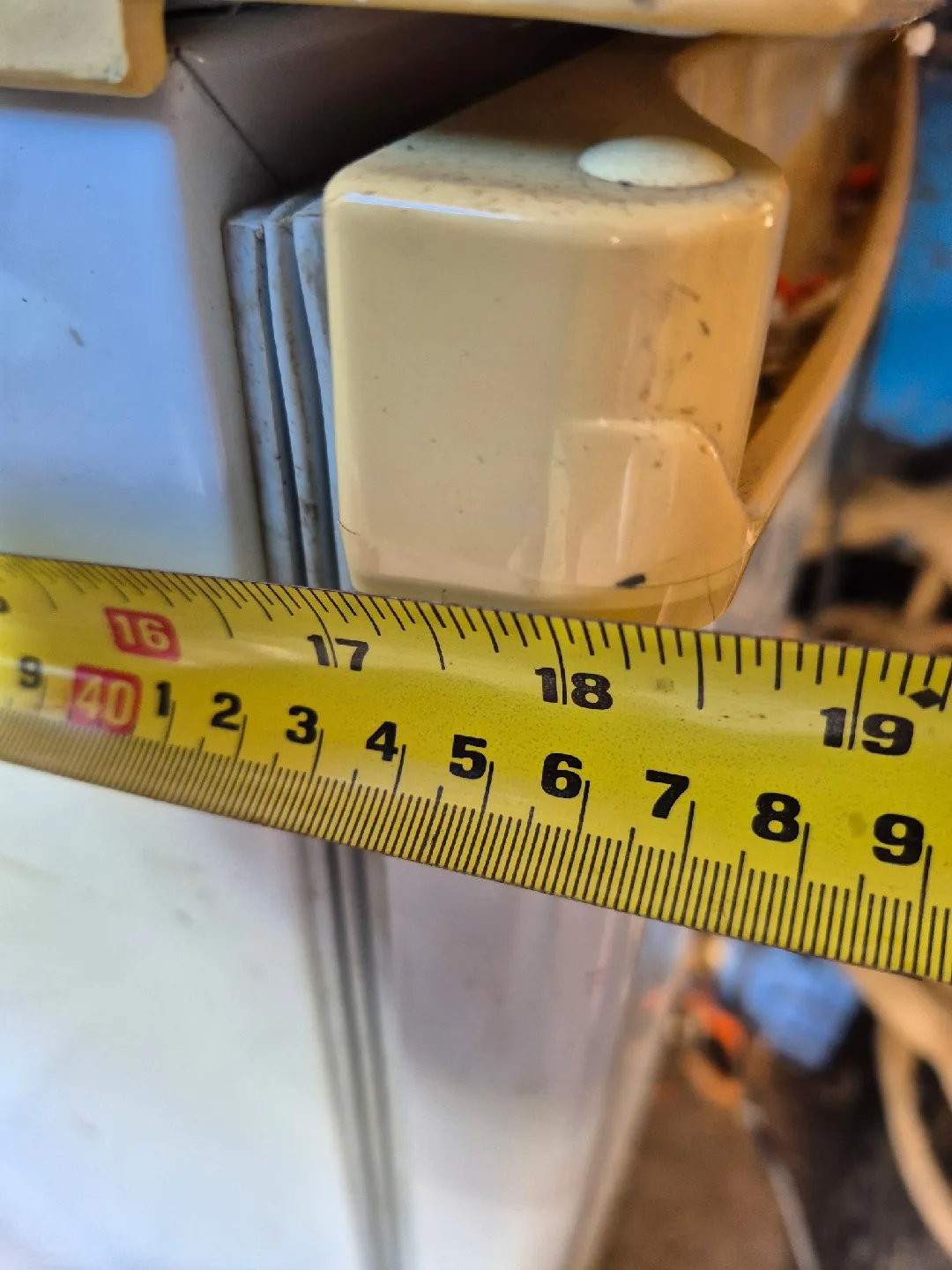 Danby Designer Mini Fridge image indicator(2)