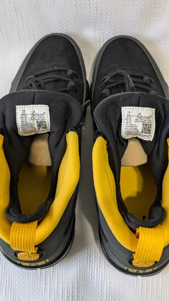 Air Jordan 9 Retro Black/Citrus image indicator(5)