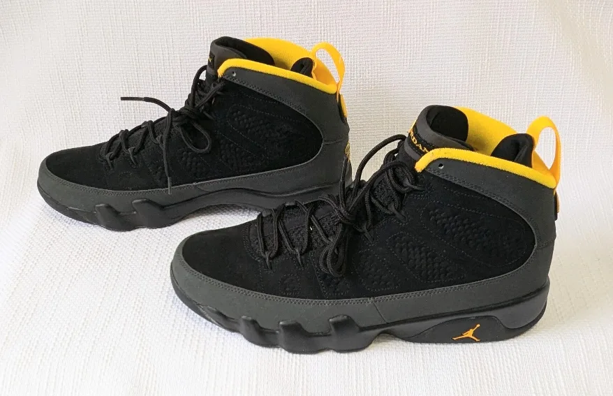 Air Jordan 9 Retro Black/Citrus image indicator(6)