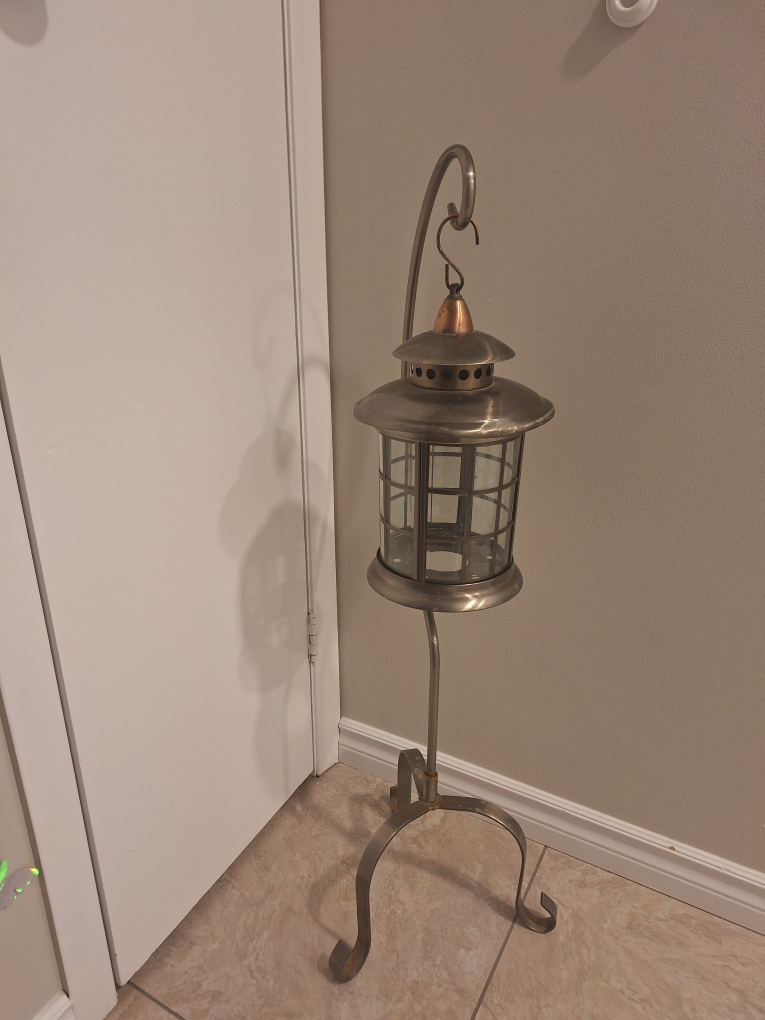 Metal Lantern Stand
