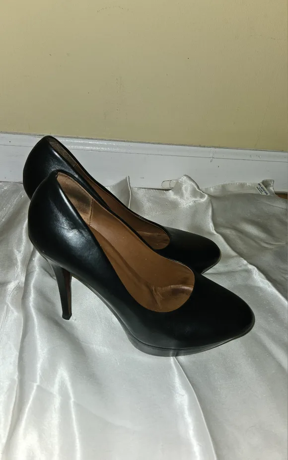 Handmade Italian Black Leather High Heel Platform Pumps image indicator(2)