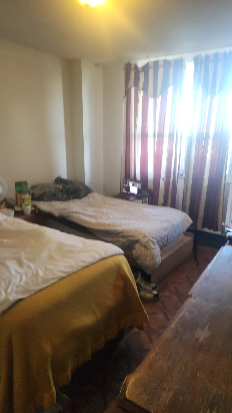 Apartment for lease image indicator(3)