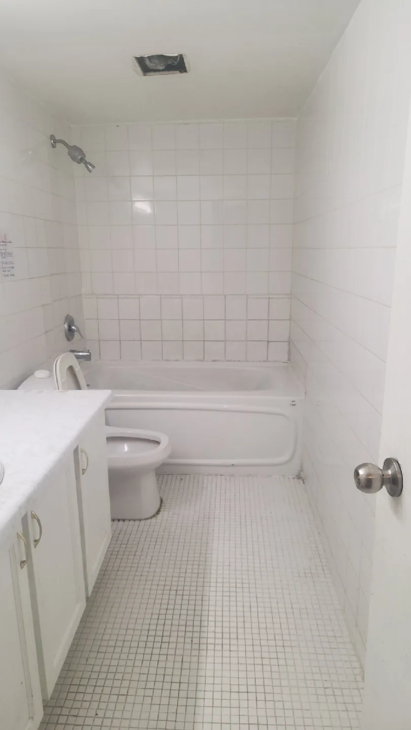 Apartment for lease image indicator(8)