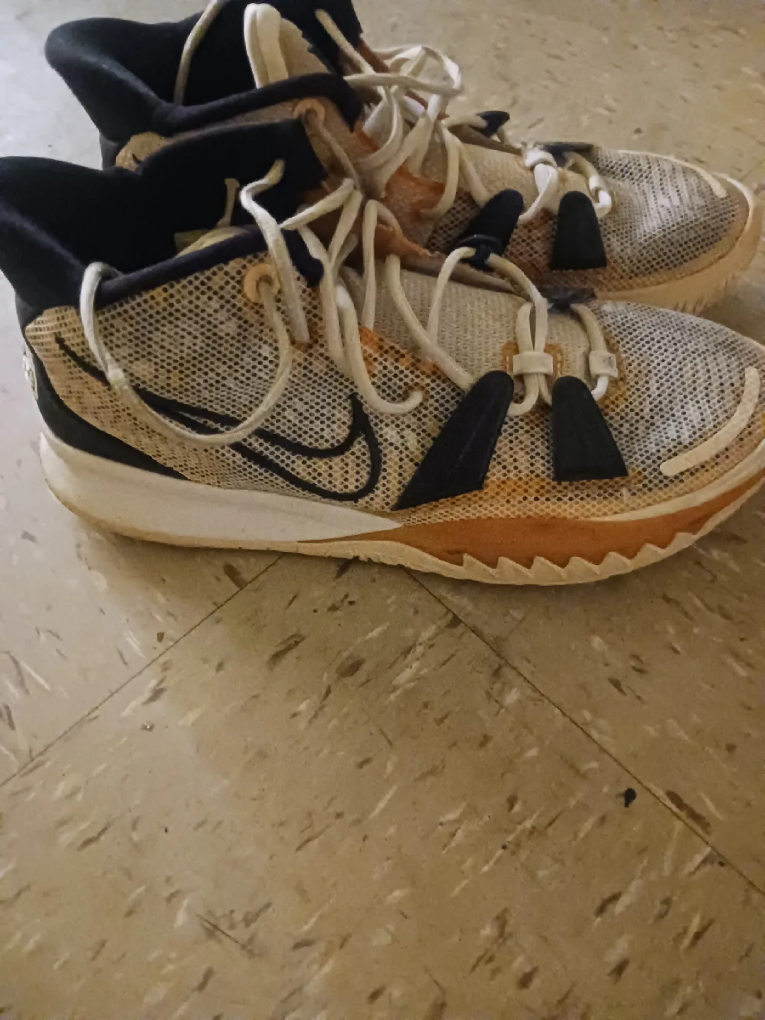 Nike Kyrie 7 Basketball Shoes image indicator(2)