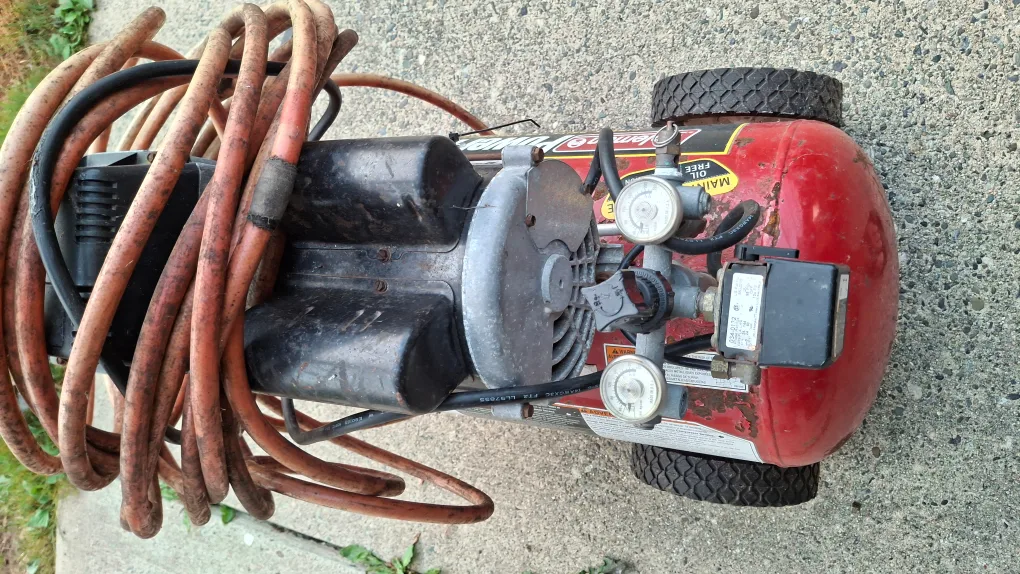 Coleman Powermate Direct Drive Air Compressor image indicator(3)