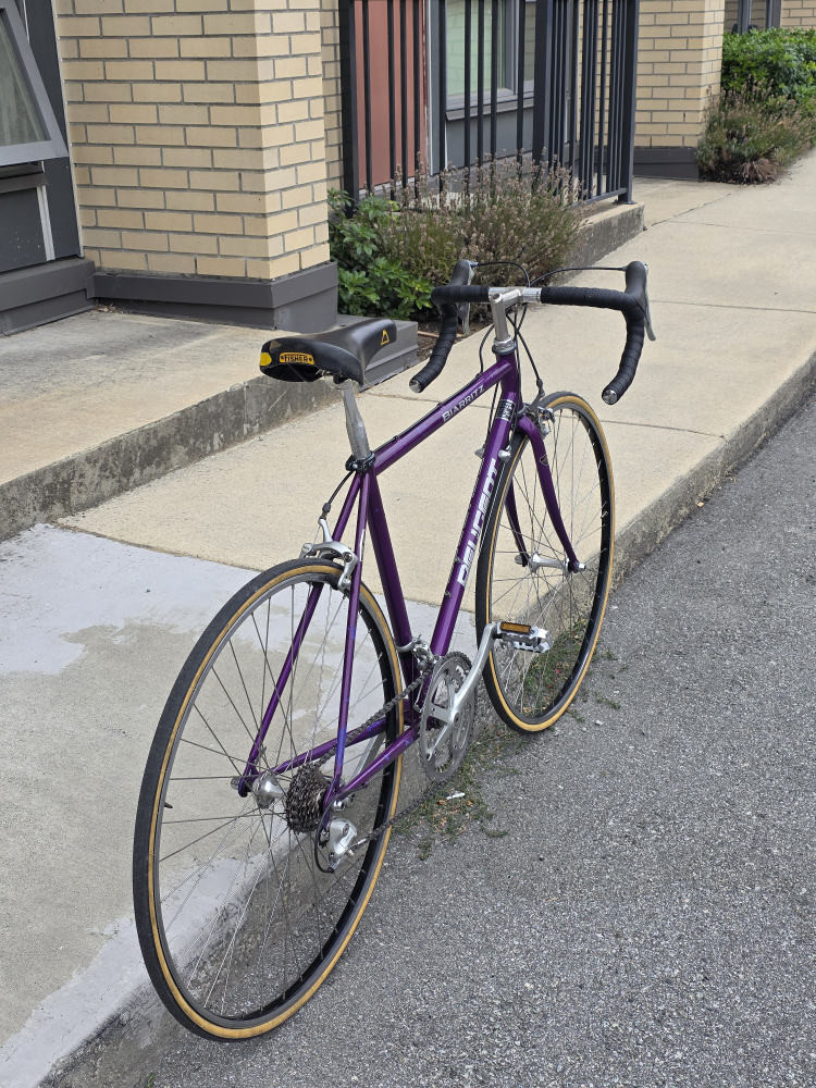 Refurbished Vintage Peugeot Biarritz Road Bike - photo 3
