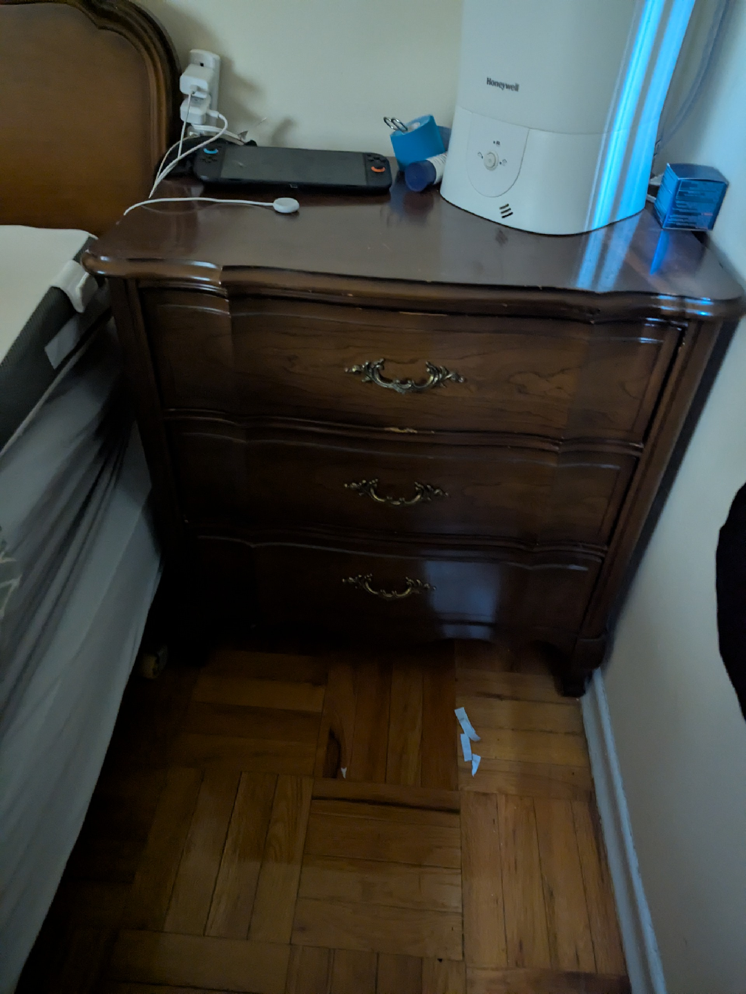 Antique Wood Dresser Set - photo 4