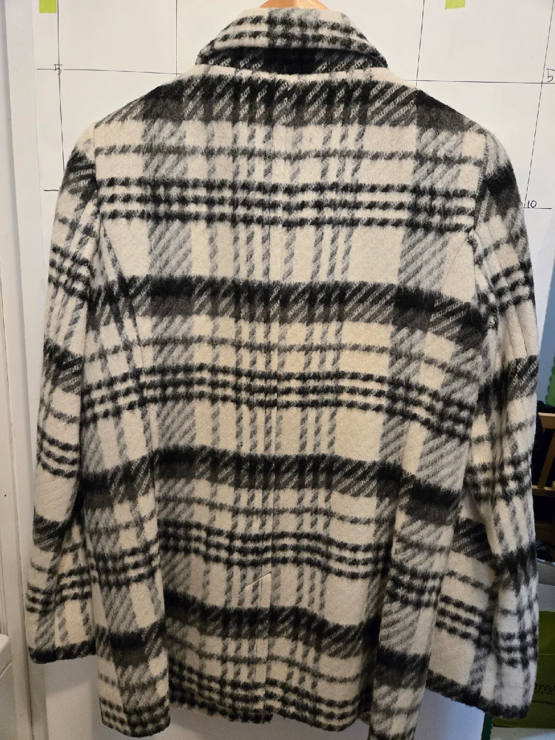 Chic Plaid Coat image indicator(4)