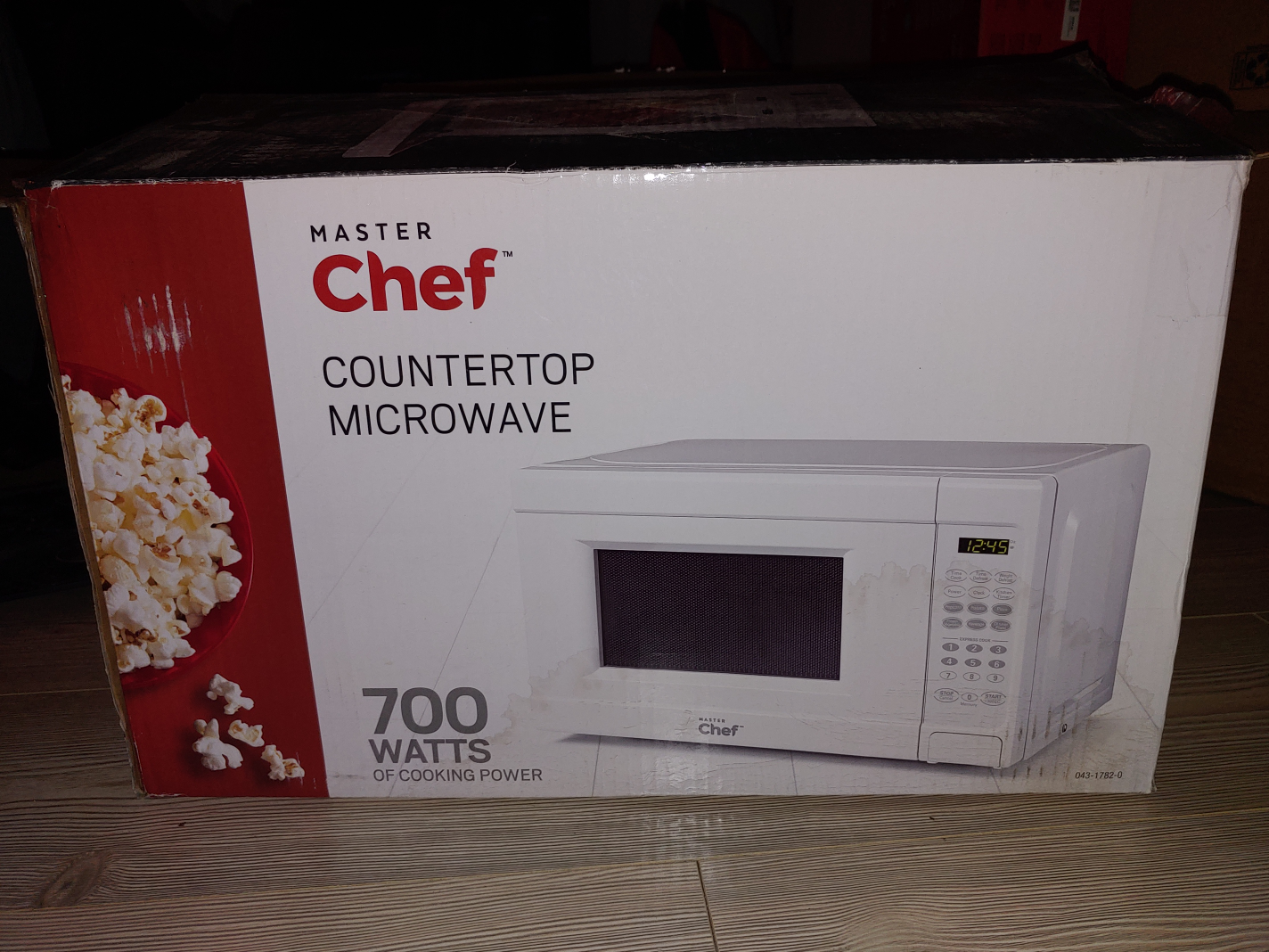 Master Chef Countertop Microwave - 700 Watts