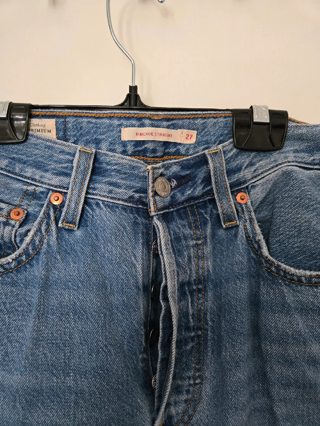 Levi's Ribcage Straight Jeans - Size 27 image indicator(4)