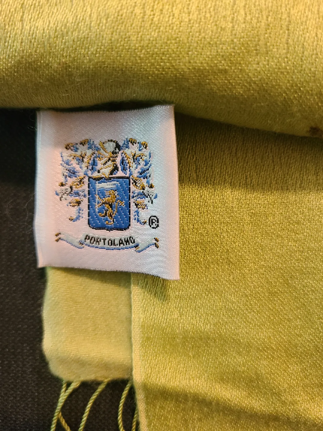 Portolano Cashmere & Silk Blend Pashmina Scarf image indicator(3)