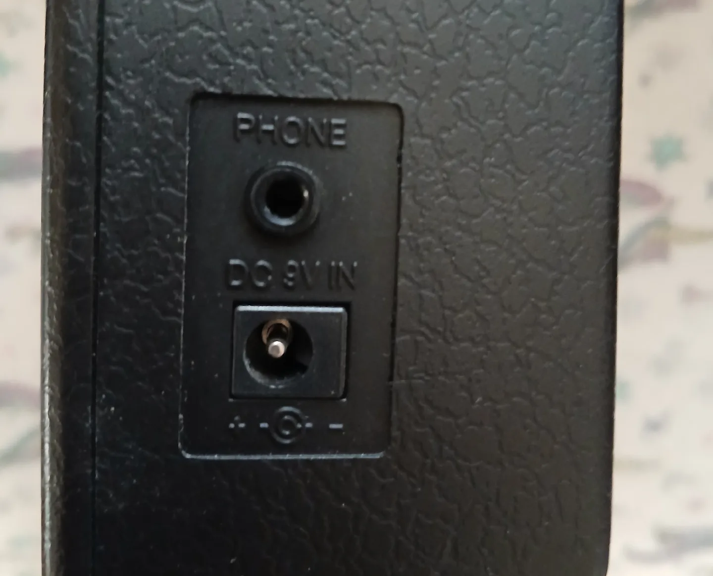 Fender Mini Twin MT-10 Silverface Guitar Amplifier image indicator(2)