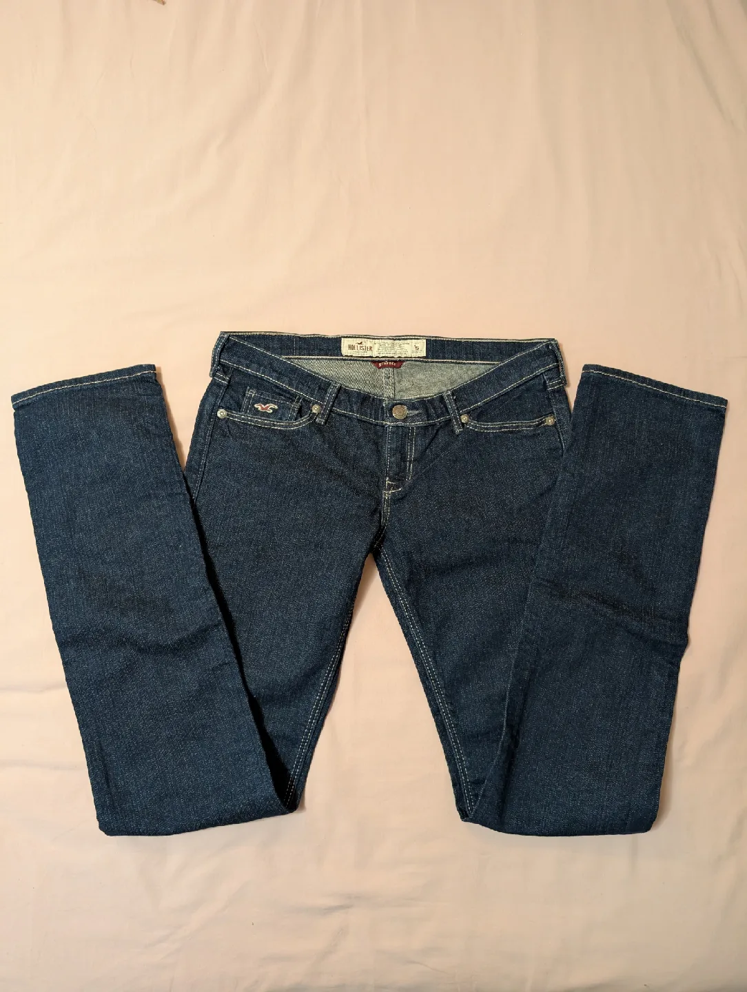 Hollister Low Rise Skinny Jeans - Size 1S (W30 L31) thumbnail
