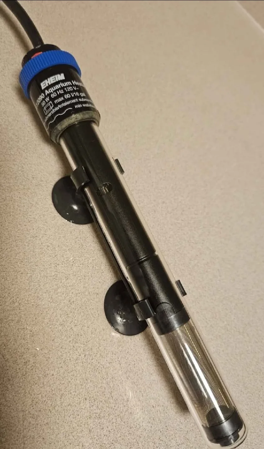 Fluval Flex Aquarium + Driftwood + More image indicator(3)