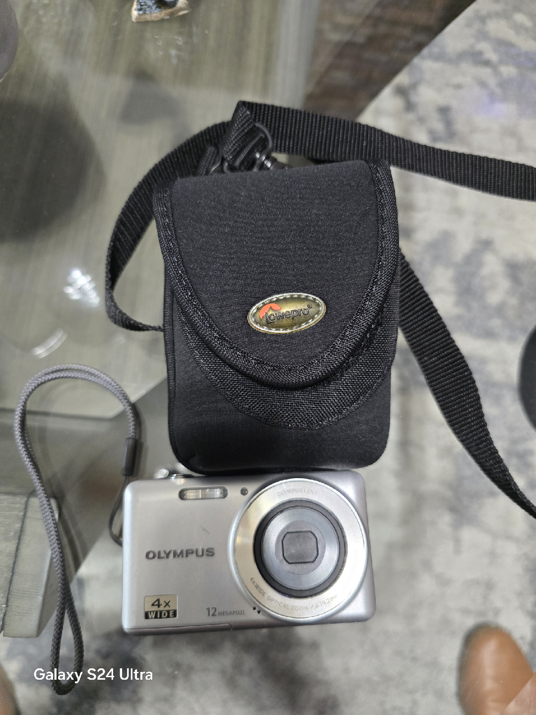Olympus 4x Wide 12 Megapixel Camera
