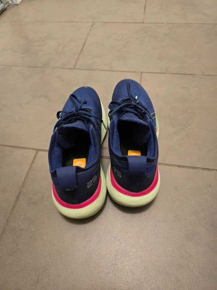 Asics Gel-Nimbus 25 Running Shoes image indicator(4)