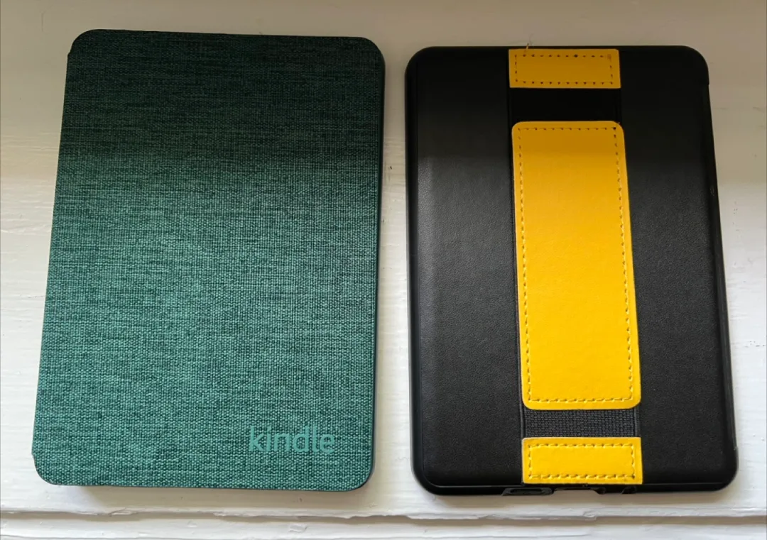 Kindle (11th Generation) E-reader image indicator(2)