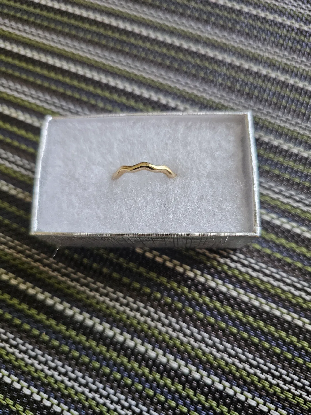 10K Gold Wave Ring - Size 9 thumbnail